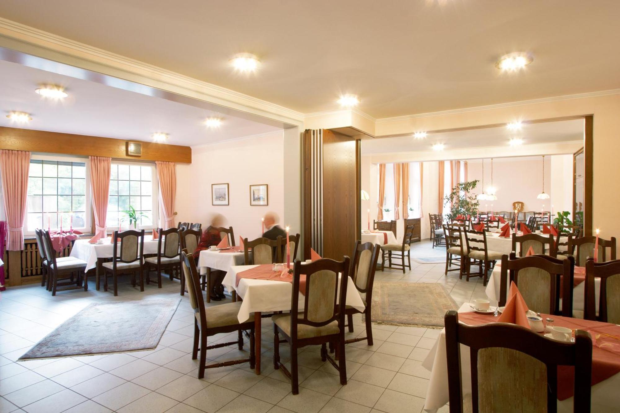 Hotel Goldener Stern Ашеберг Екстериор снимка