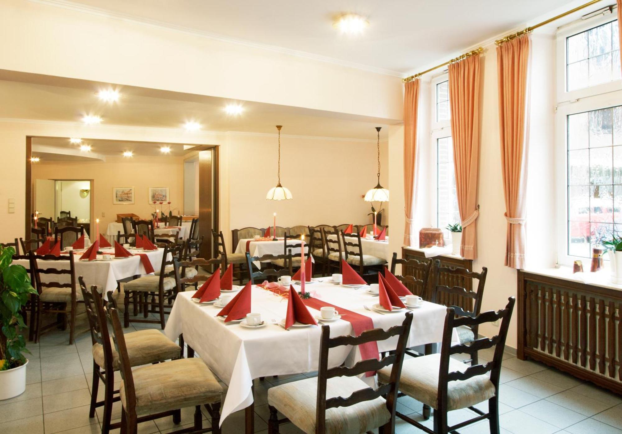 Hotel Goldener Stern Ашеберг Екстериор снимка